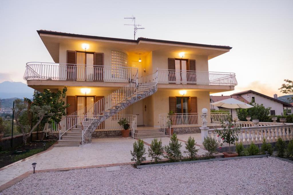 Villa Graziosa Trappitello Bagian luar foto